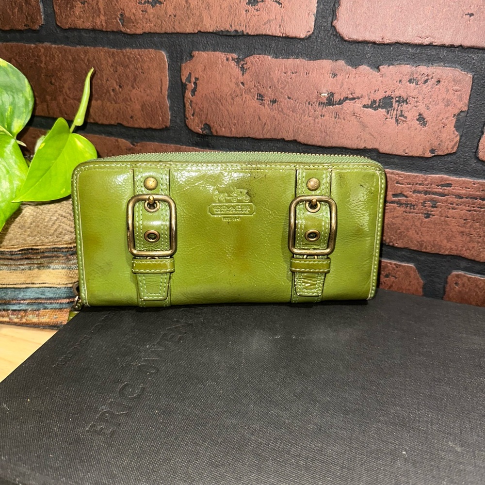 "RARE" COACH Double Buckle Zip Around Clutch Wallet